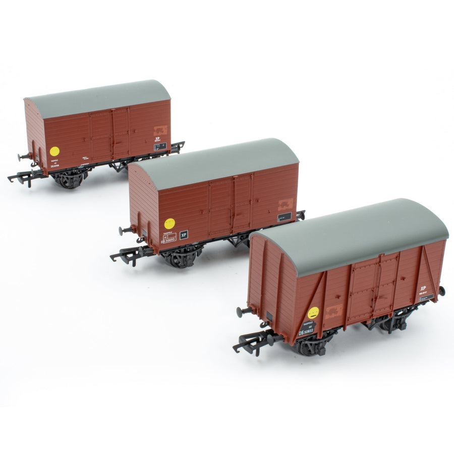 SR Tadpole Mixed ex-1478/1479 Van - British Railways - Triple Pack